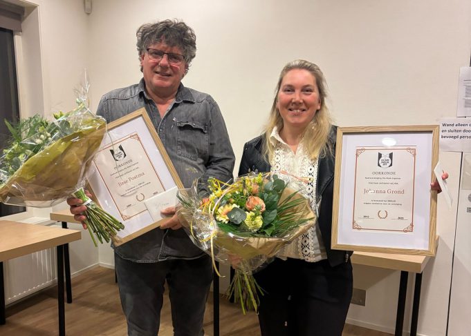 Jisse Postma en Johanna Grond nemen afscheid van bestuur KV Sla Raak