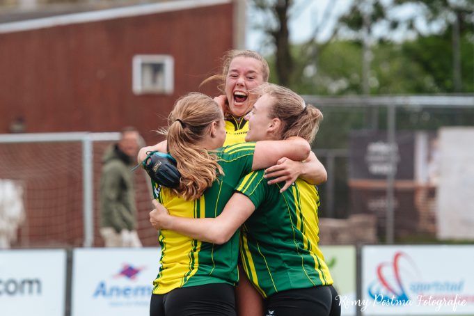 De loting van de Jong Famme partij 2024 in Mantgum