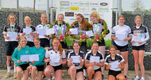 Maud Hellinga, Brecht Renema en Martsen van der Goot in de kransen