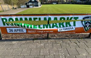 Vernielingen bij kaatsveld Dronryp. Dader gezocht