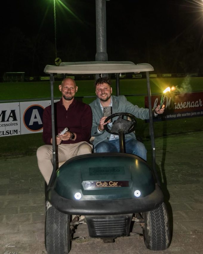 Golfkar voor oudere vrijwilligers van OKK Beetgum