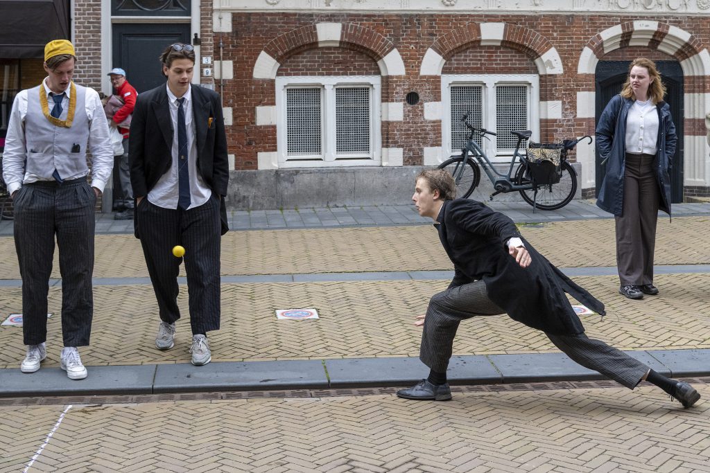 Studentenkaatsen in Franeker - kaatsnieuws.com Studentenkaatsen in Franeker