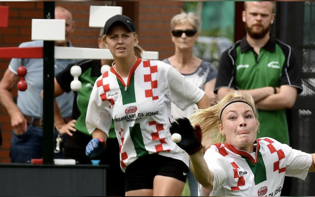 Onbegrijpelijke flater op bord met winnaars NK Dames
